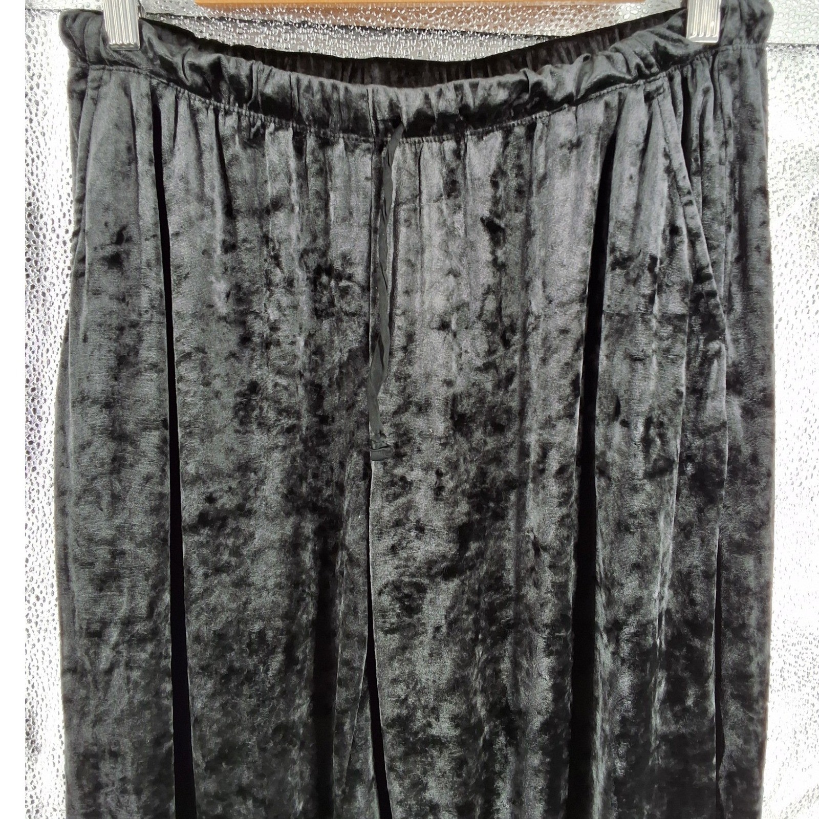 Stars Above Black Crushed Velvet Pajama Set Short Sleeve Button Down Pants M - View 7