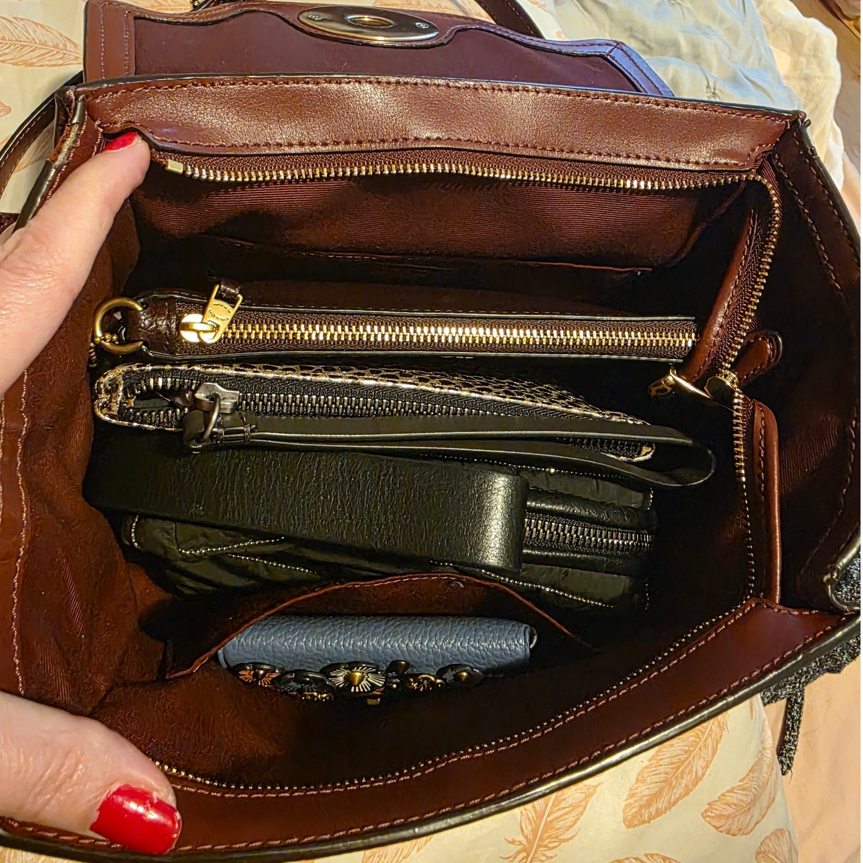 Coach Blake Flap Carryall Pebbled Leather Gold Turn Lock Burgundy - View 9