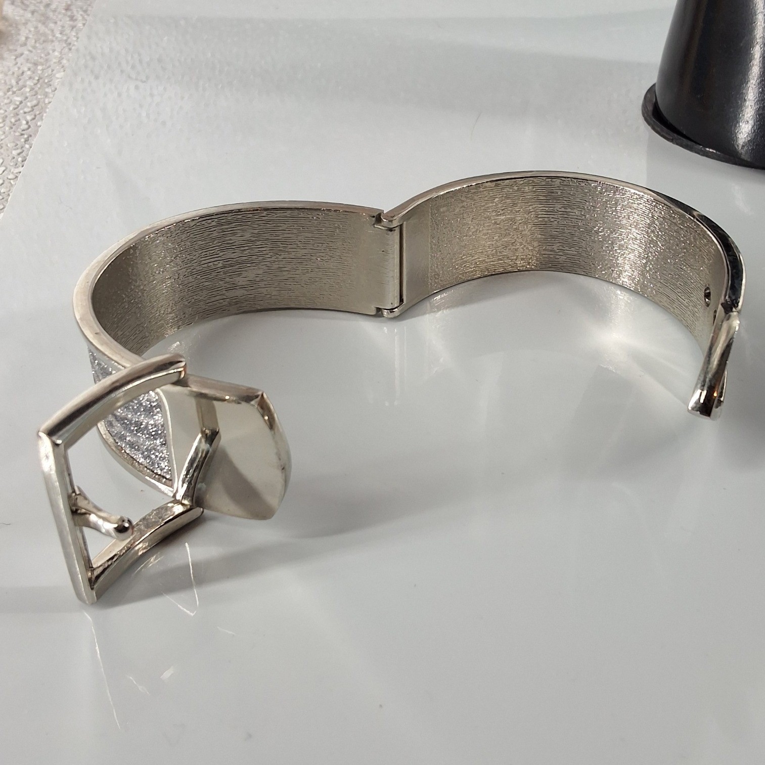 Silver Tone Zebra Print Glitter Belt Buckle Hinged Cuff Bracelet Statement Piece - View 6