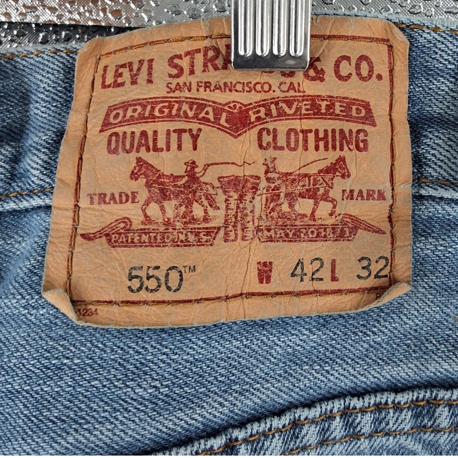 Levis 550 Relaxed Fit Jeans Highrise 42x32 Blue Denim Tapered Leg 100% Cotton