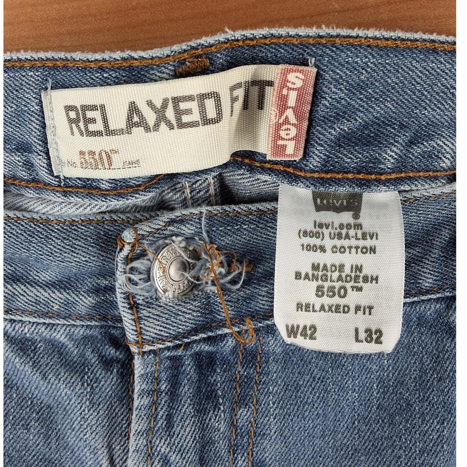 Levis 550 Relaxed Fit Jeans Highrise 42x32 Blue Denim Tapered Leg 100% Cotton - View 7