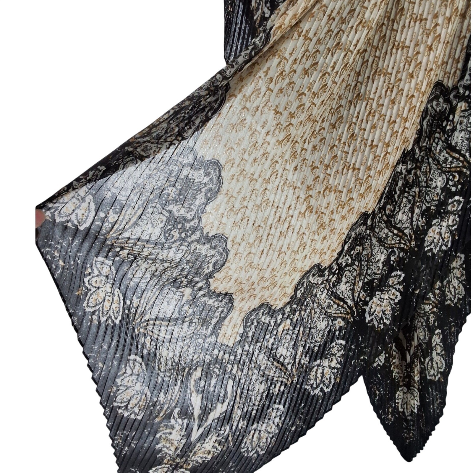 Vintage Style Black and Tan Pleated Diamond Scarf Damask Floral Print Accessory