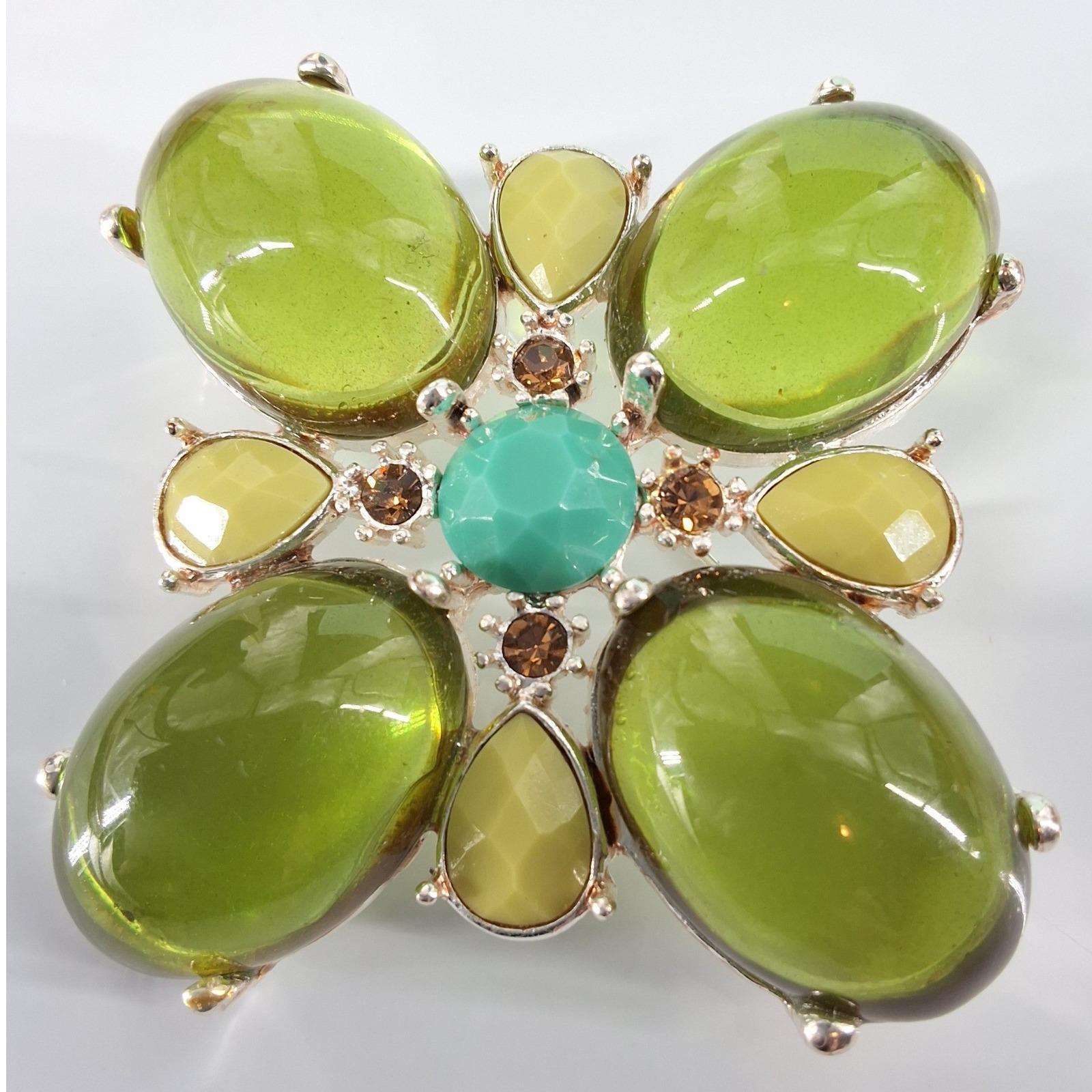 Vintage Green Cabochon Turquoise Silver Tone Quatrefoil Statement Brooch Pin