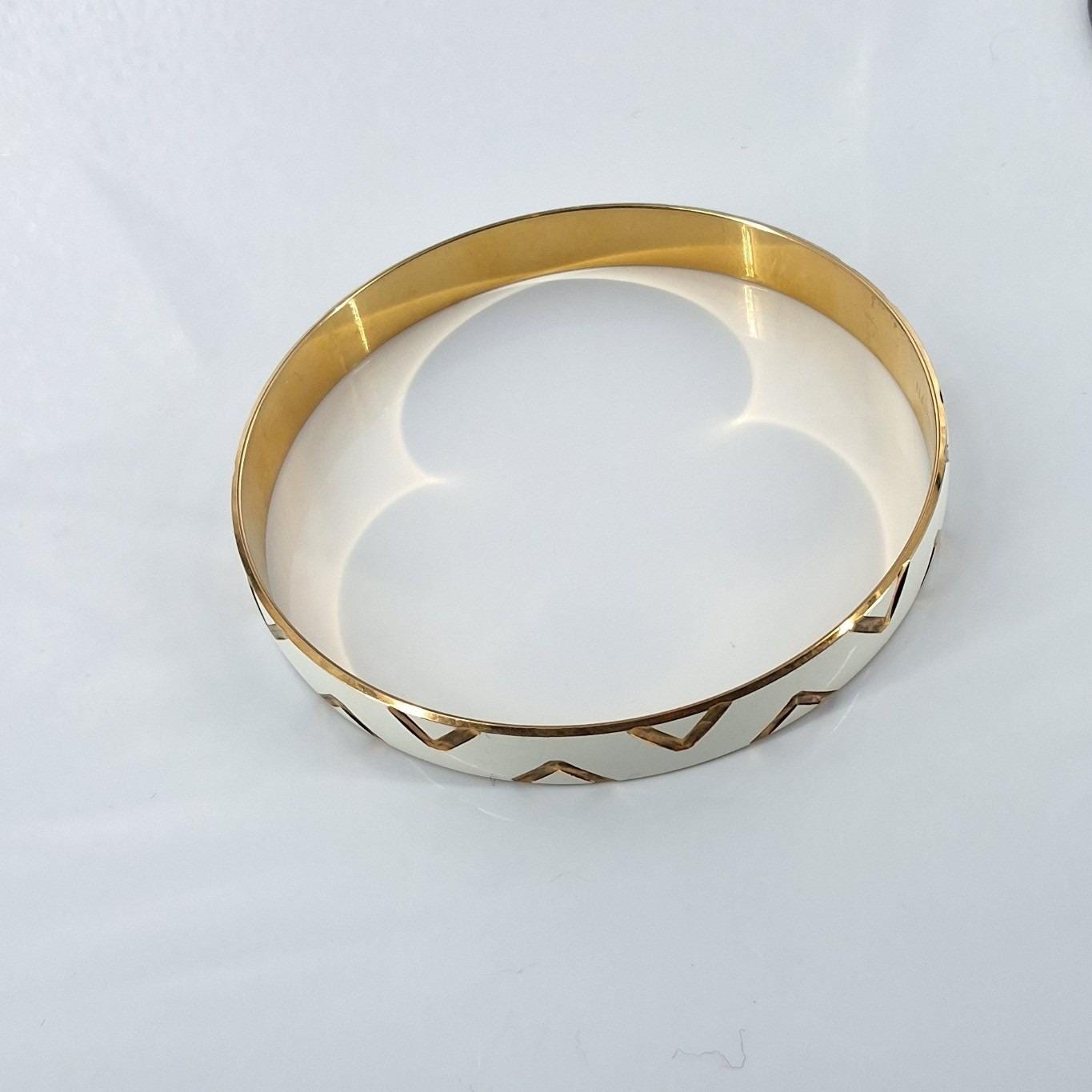 Napier Vintage Gold Tone Cream Enamel Chevron Bangle Bracelet Hallmarked - View 4