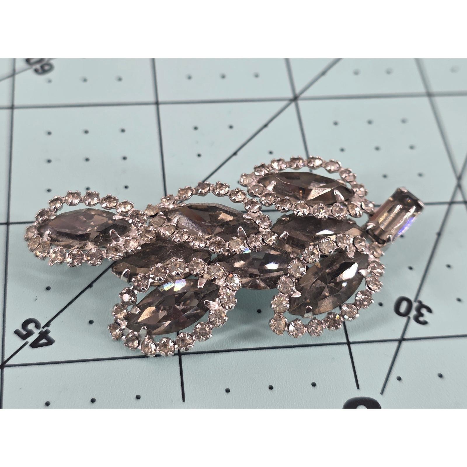 Albert Weiss Vintage Rhinestone Brooch & Clip Earring Set Silver-Tone - View 11