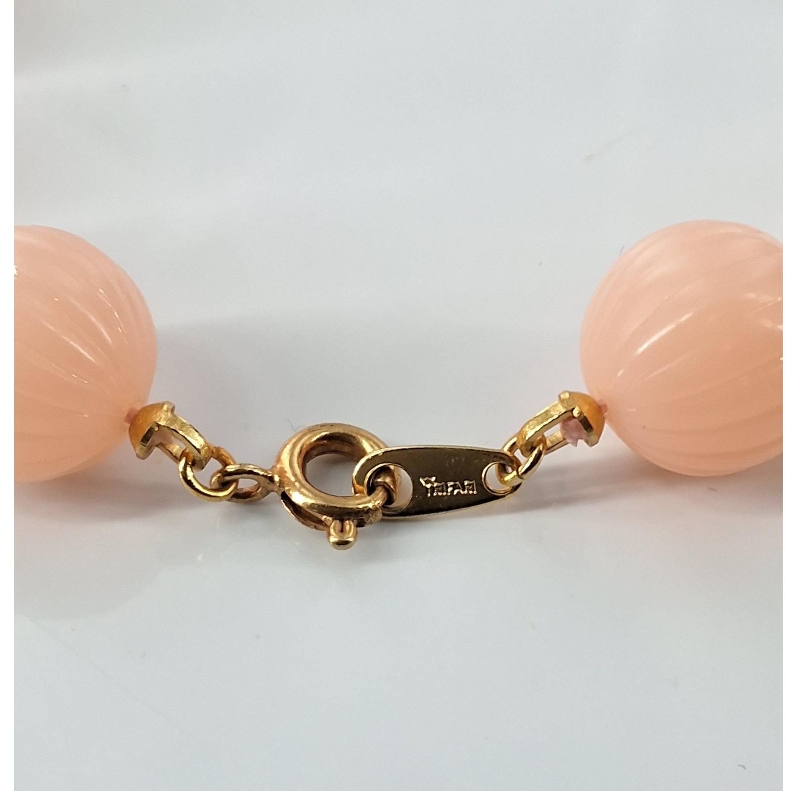 Vintage Trifari Peach Pink Fluted Melon Bead Necklace Gold Tone Spring Ring 28"