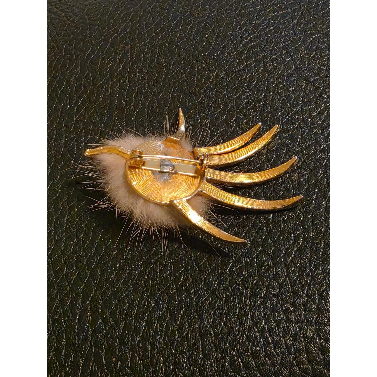 Vintage1960s Atomic Starburst Broch Mid Century Gold Tone Rhinestone Pin - View 4