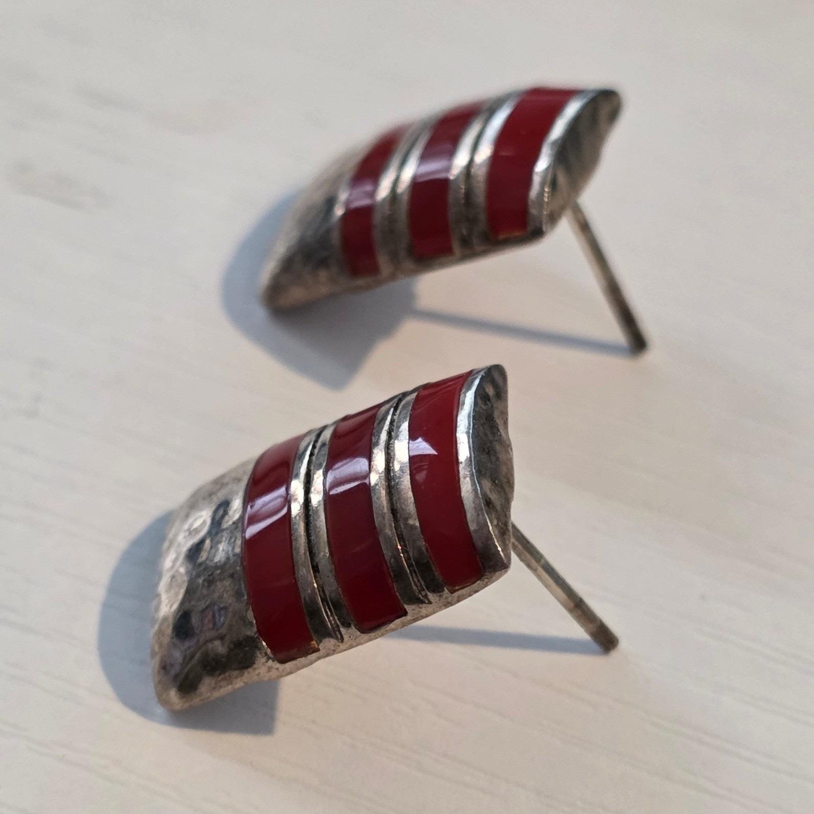 Southwestern 925 Silver Hammered Red Coral Inlay Rectangle Stud Earrings