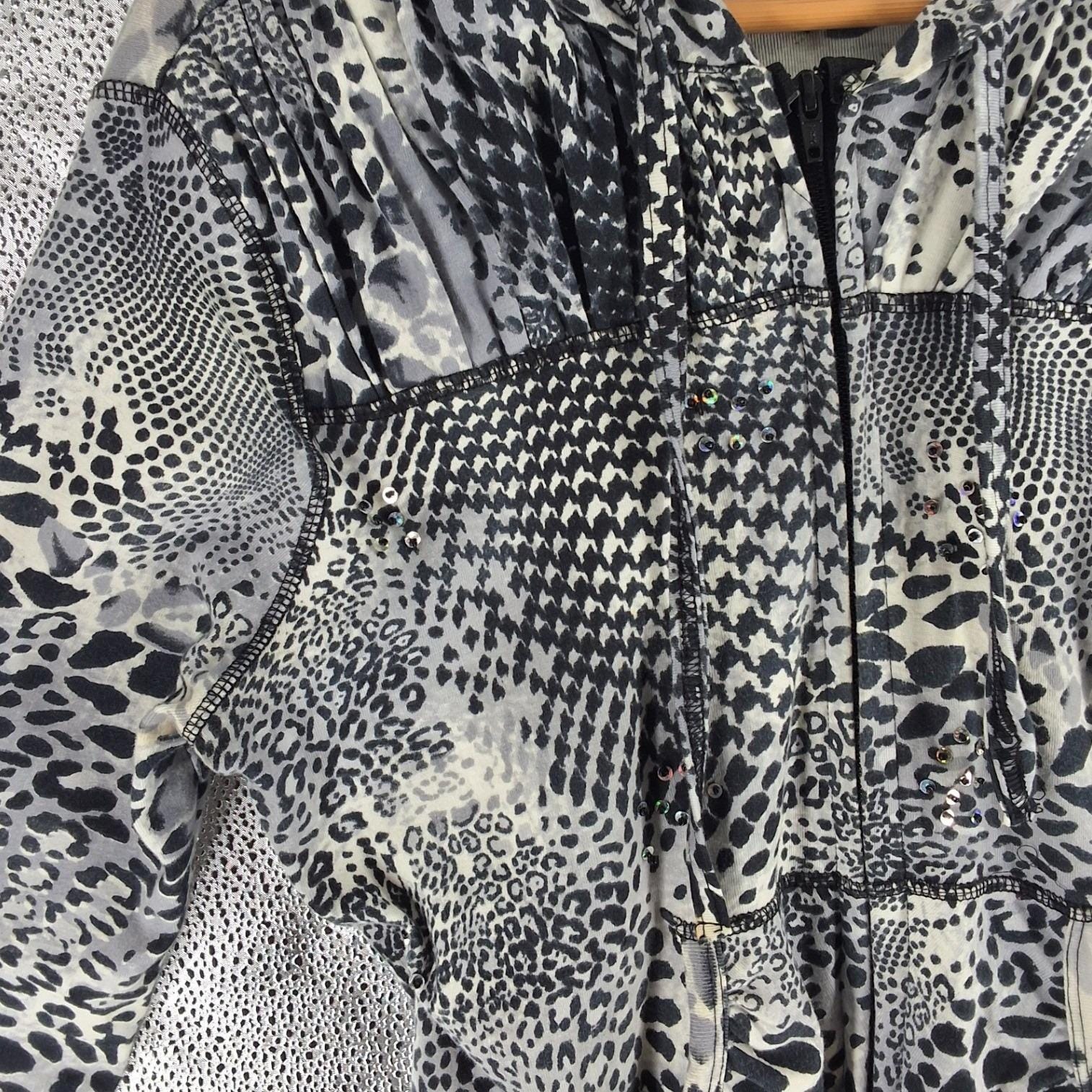 Yashi Womens Mixed Animal Print Zip Up Hoodie Grey Leopard Rhinestone Small - View 4