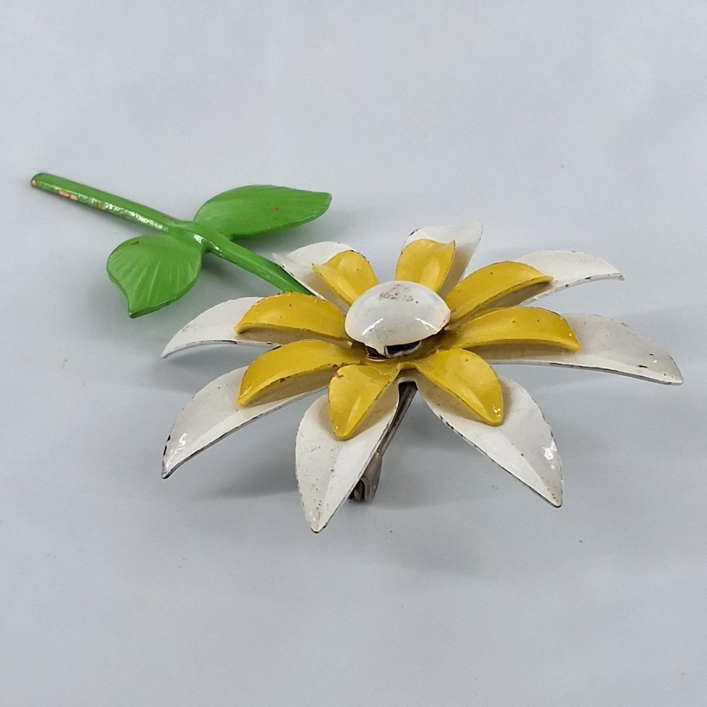 Vintage 60s Mod Enamel Daisy Brooch White Yellow Flower Power Statement Pin 3"
