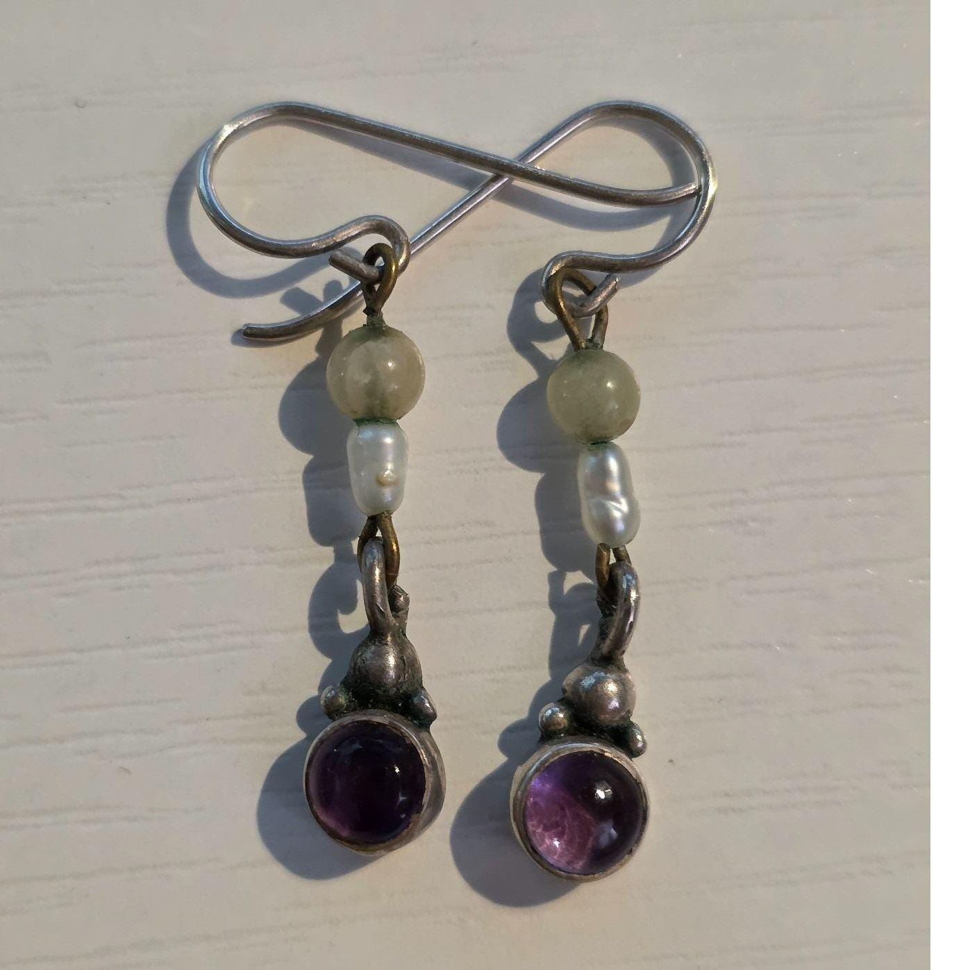 Vintage 925 Sterling Silver Amethyst & Pearl Dangle Earrings - View 5