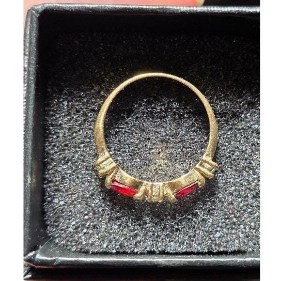 Vintage Red & Clear Rhinestone Ring Size 7 Gold Tone Prong Set Stacking Band - View 3