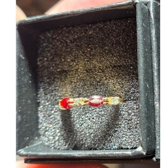Vintage Red & Clear Rhinestone Ring Size 7 Gold Tone Prong Set Stacking Band - View 6