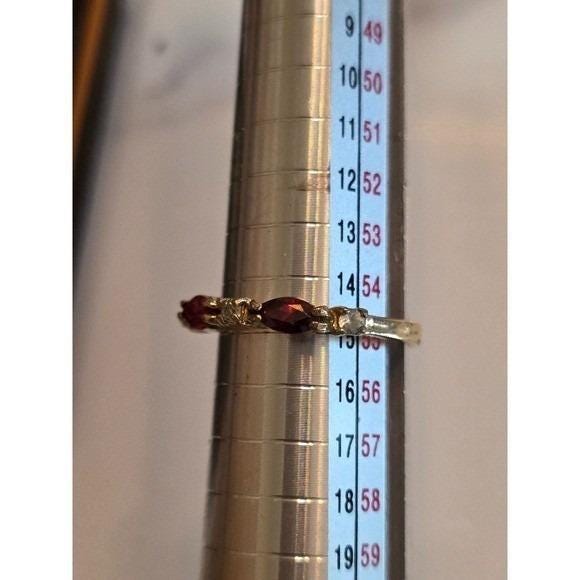 Vintage Red & Clear Rhinestone Ring Size 7 Gold Tone Prong Set Stacking Band - View 9