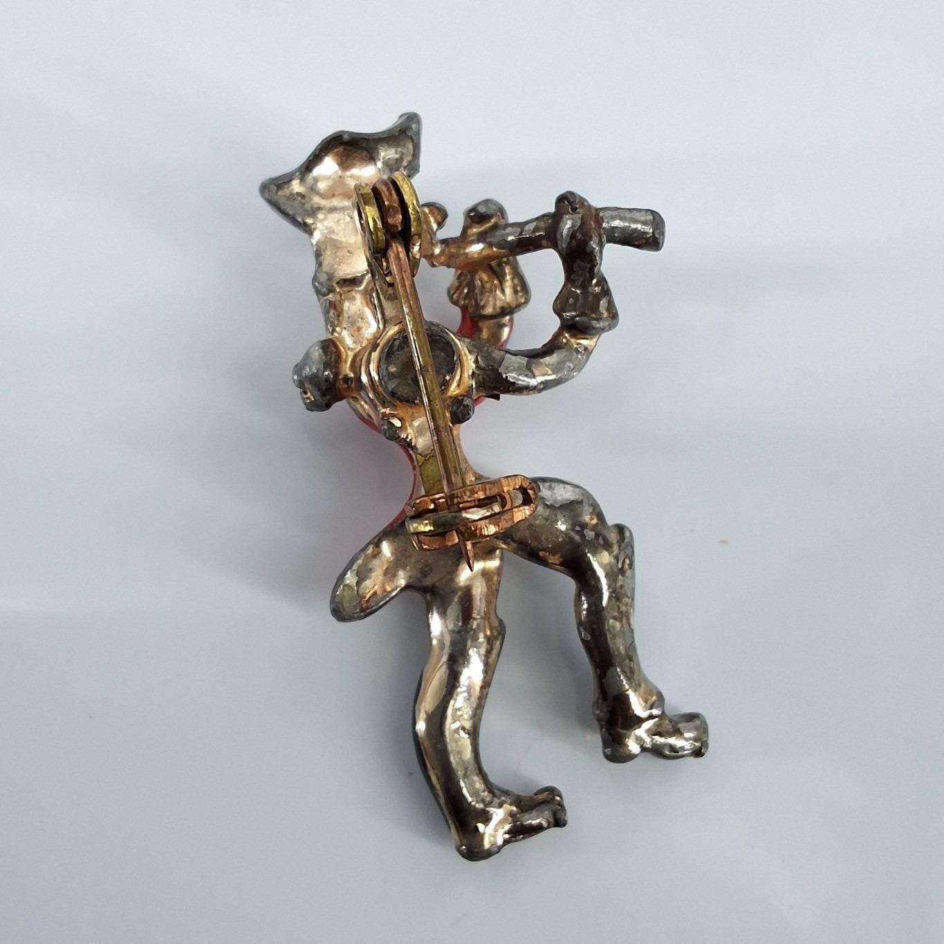 Vintage Fife Player Brooch Red Coat Soldier Figural Enamel Pin Silver Tone 1.5" - View 3