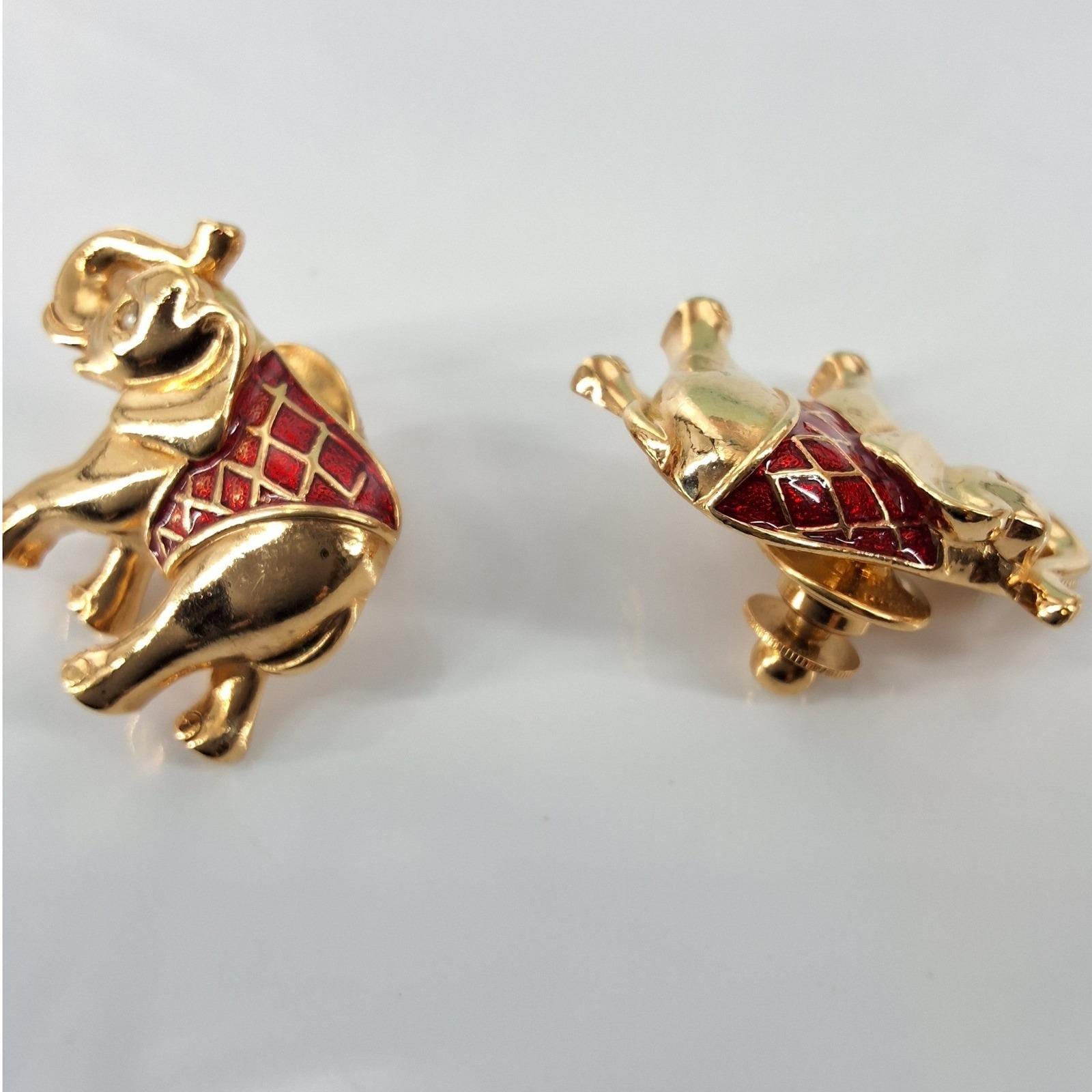 Vintage Avon Gold Tone Red Enamel Grid Elephant Brooch Pin Matching Set 2pc