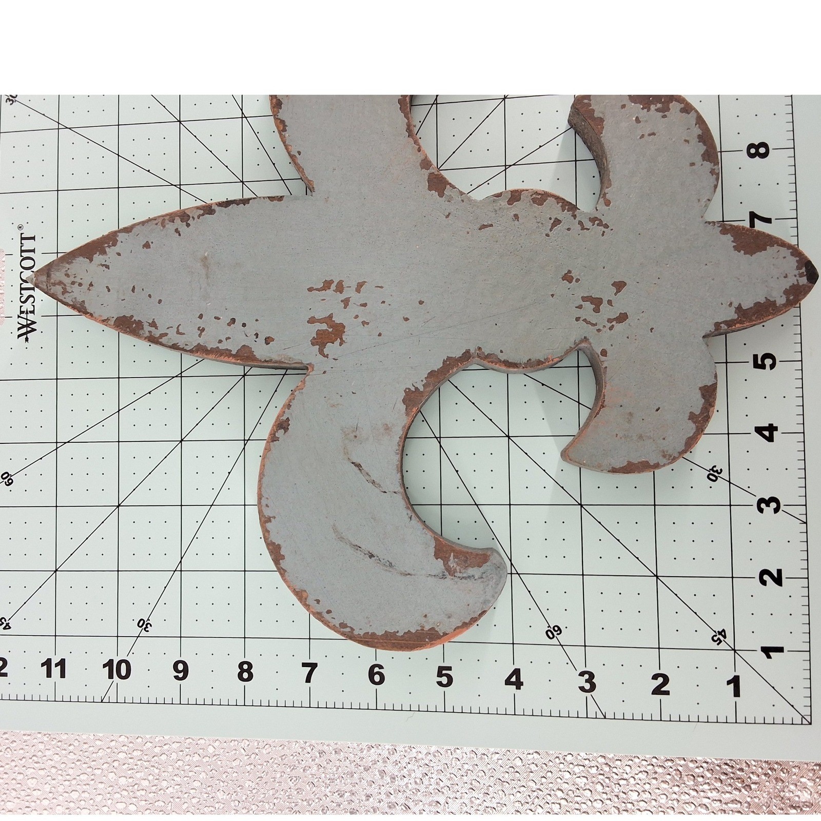 Design House LLC Fleur de Lis Distressed Green Shabby Chic Wall Plaque Decor - View 5