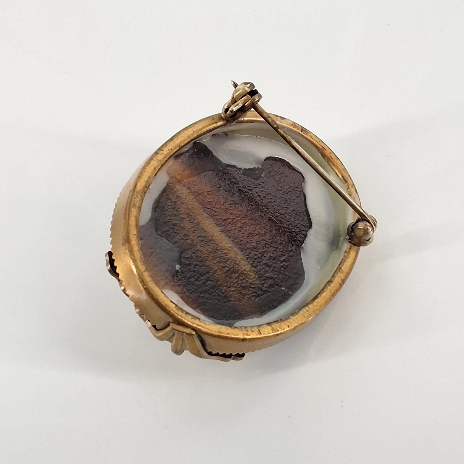 Vintage Faux Tortoiseshell Oval Brooch Gold Tone Leaf Faux Pearl Accent Brown - View 4