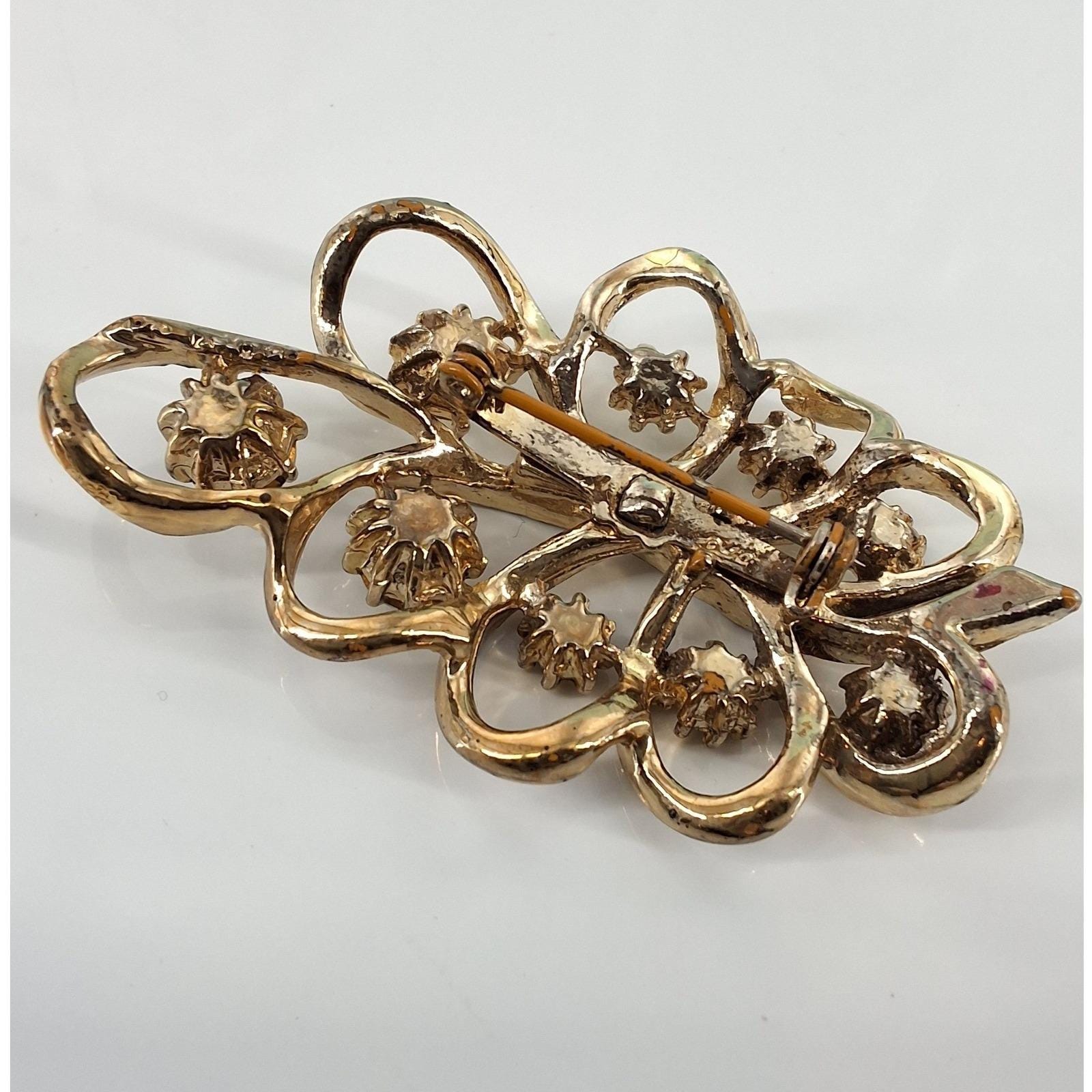 Vintage Gold Tone Rhinestone Bow Brooch Pin Clear Crystal Mid Century 50s - View 6