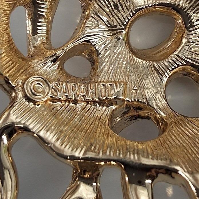Sarah Coventry "Stunning" Vintage Sunburst Brooch 1958/1971 Gold Tone MCM Pin - View 3