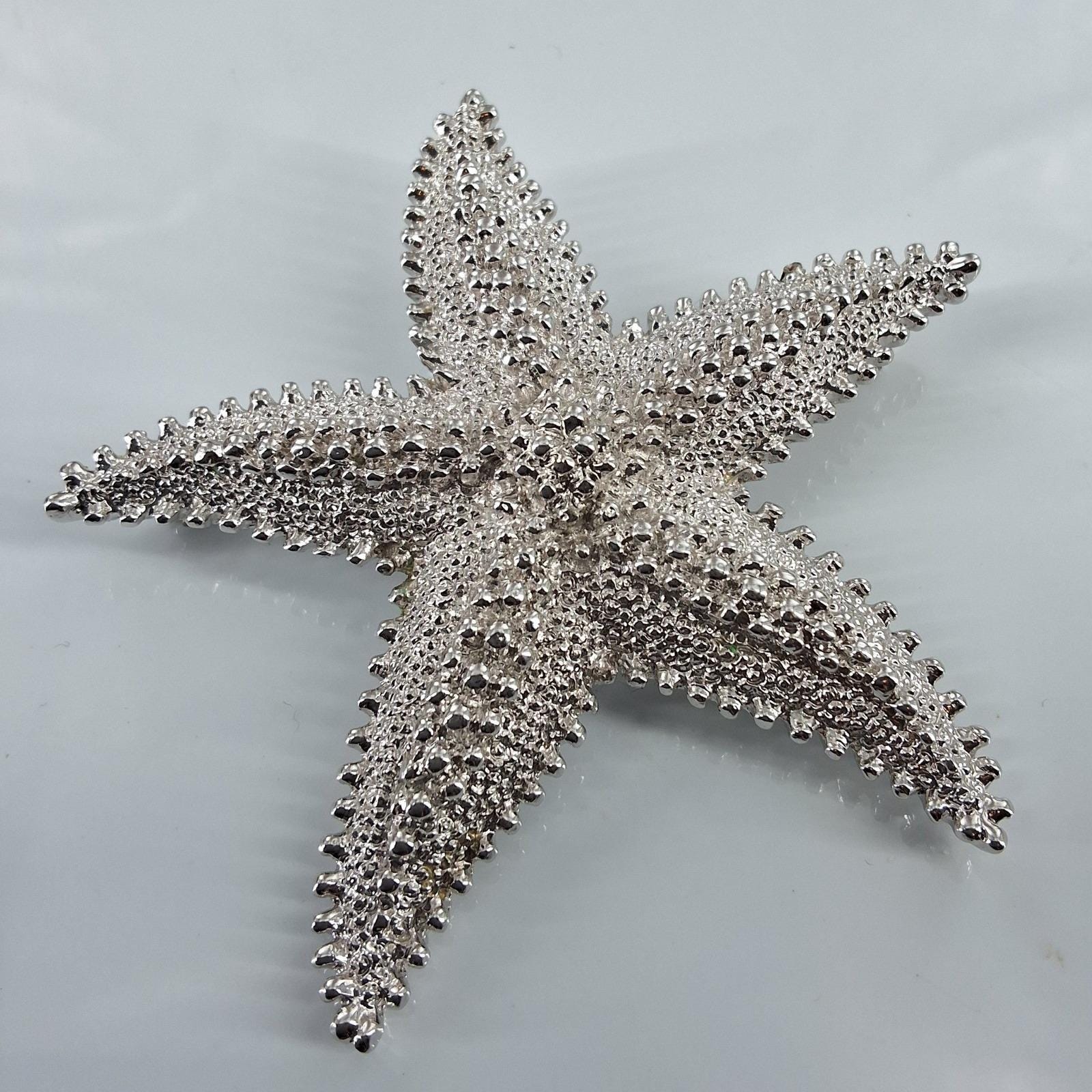 Vintage Monet Starfish Brooch Set - Gold & Silver Tone Textured Nautical Pins - View 4