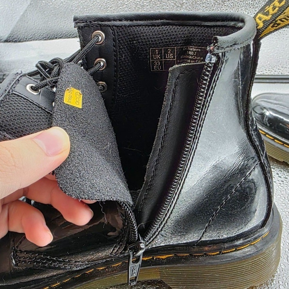 Dr. Martens 1460 J Black Patent Leather Boots Youth Size 2 US Zip - View 7