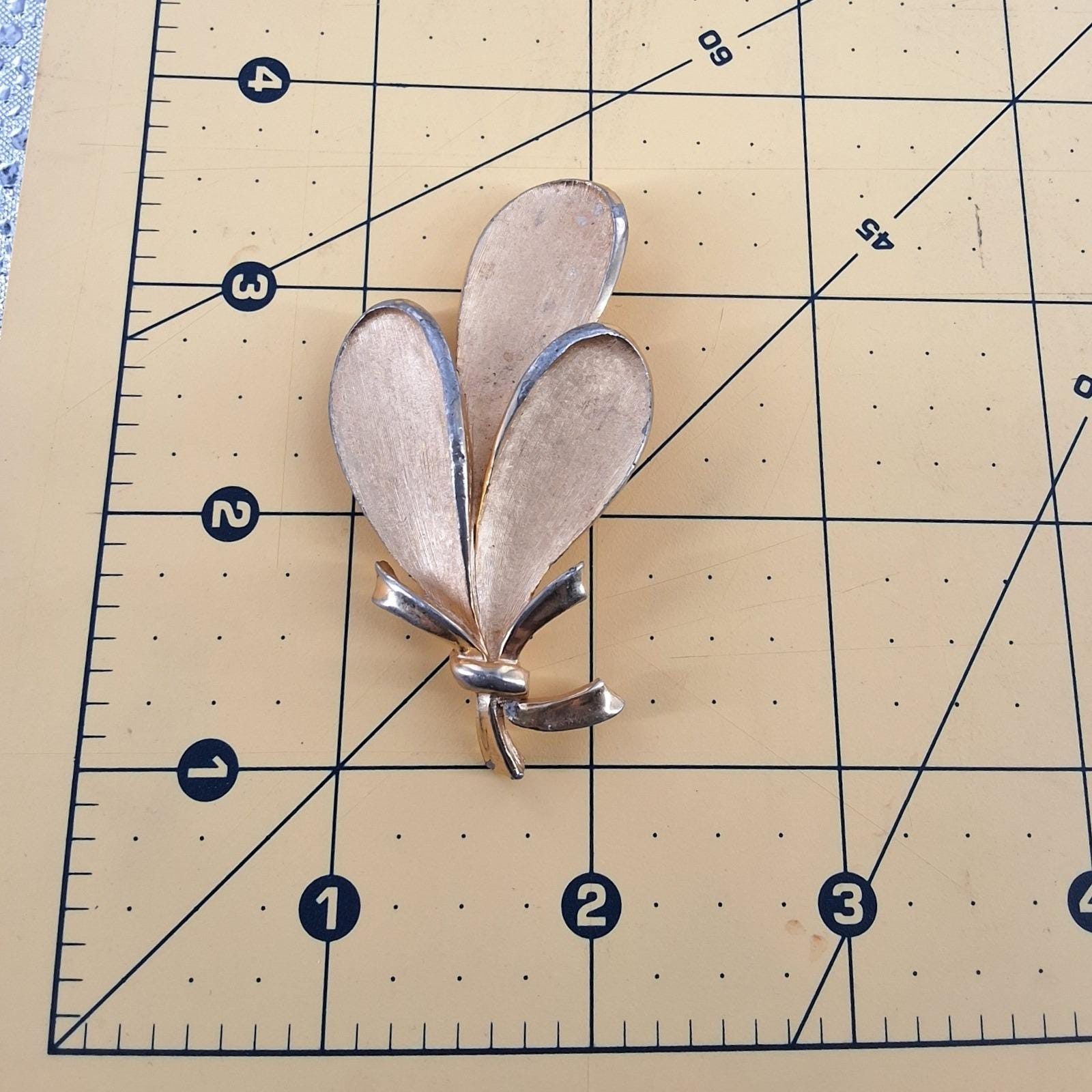 Vintage Crown Trifari Brushed Gold Leaf Spray Brooch Ribbon Bow Pin 1960s - View 3
