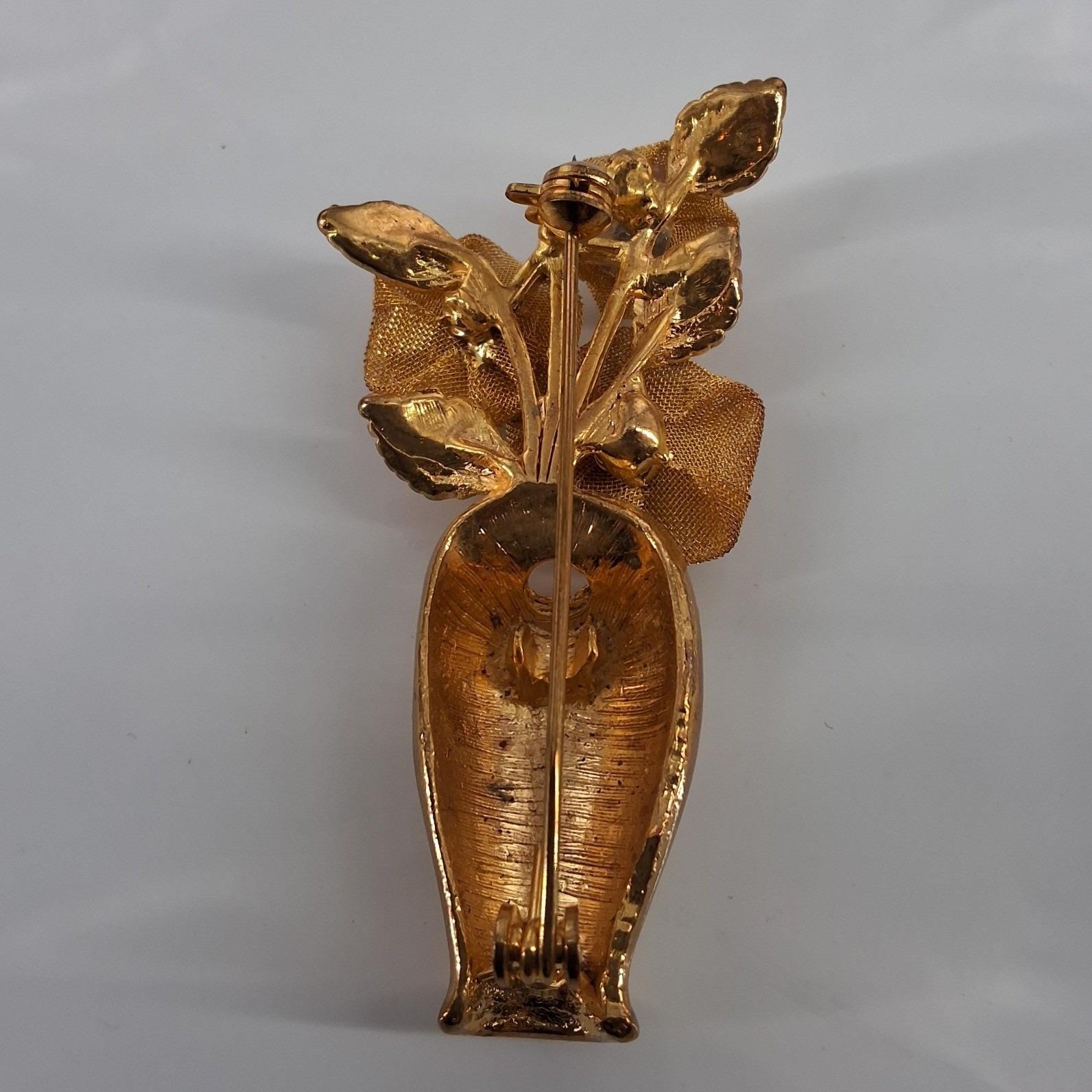 Vtg Mid Century Gold Tone Mesh Rose Bouquet Vase Brooch Pin Floral MCM Statement - View 4