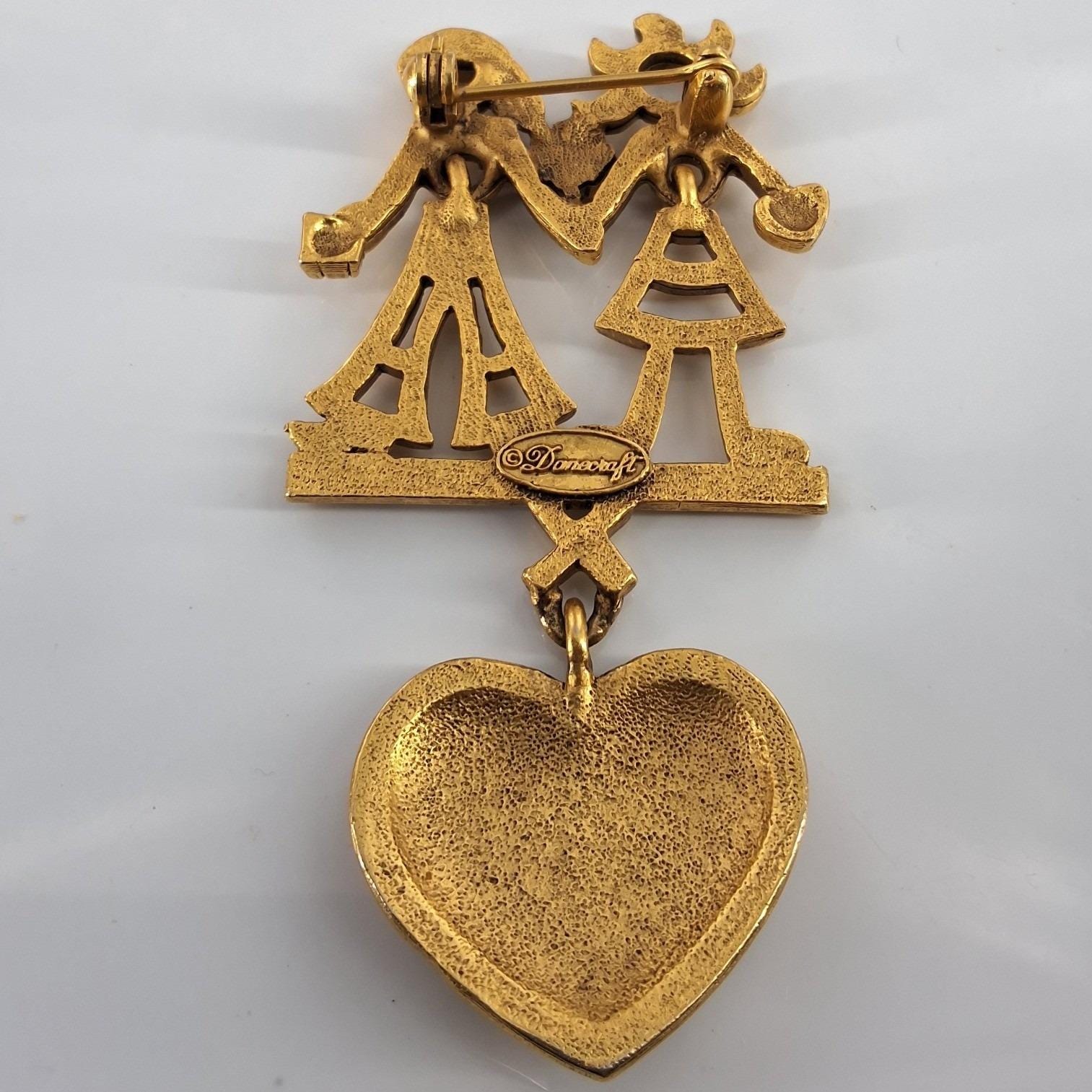 Danecraft Vintage Best Friends XOX Dangling Heart Brooch Pin Gold Tone - View 6