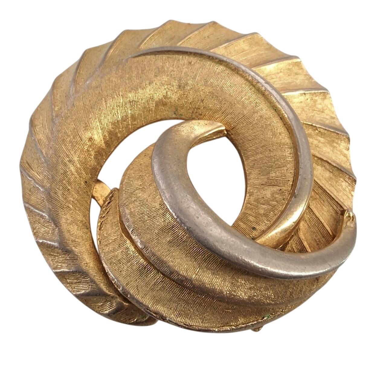 Vintage Coro Two Tone Swirl Brooch Mid Century Modern Ribbed Spiral Pin Signed