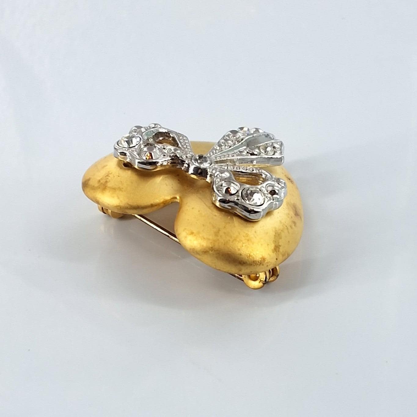 Vintage Gold Puffed Heart Rhinestone Bow Brooch Pin 1.25" - View 4