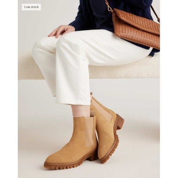 Quince Italian Suede Lug Sole Chelsea Boot Tan Beige Ortholite Womens Size 9