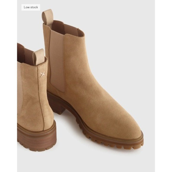 Quince Italian Suede Lug Sole Chelsea Boot Tan Beige Ortholite Womens Size 9 - View 6