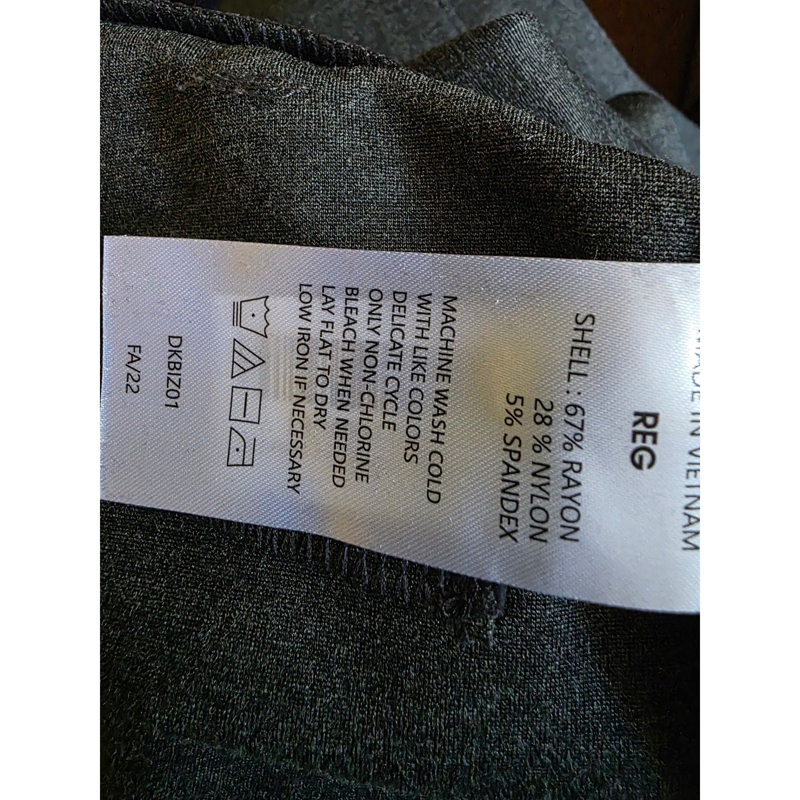 New Quince Ultra-Stretch Ponte Straight Leg Pant Charcoal Medium Inseam 30 - View 7
