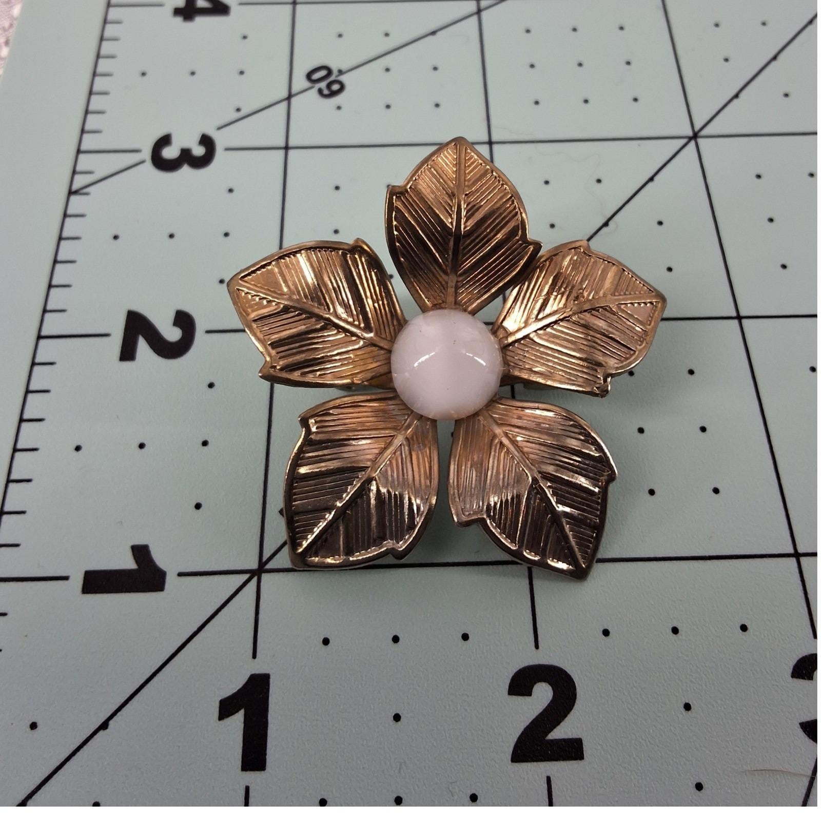 Vintage Gold Tone Textured Flower Brooch Faux Pearl Center - View 3
