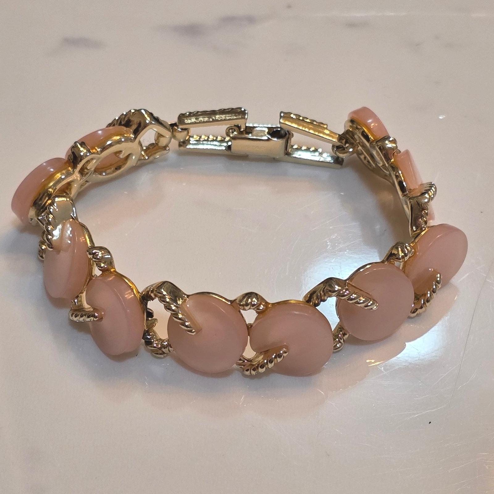 Vintage Pink Moonglow Beaded Bracelet Gold Tone Fold Over Clasp - View 7