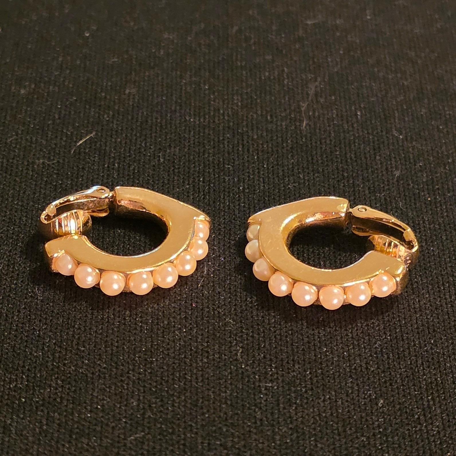 Vintage Crown Trifari Gold Tone Faux Pearl Clip On Half Hoop Earrings Trifarium - View 5