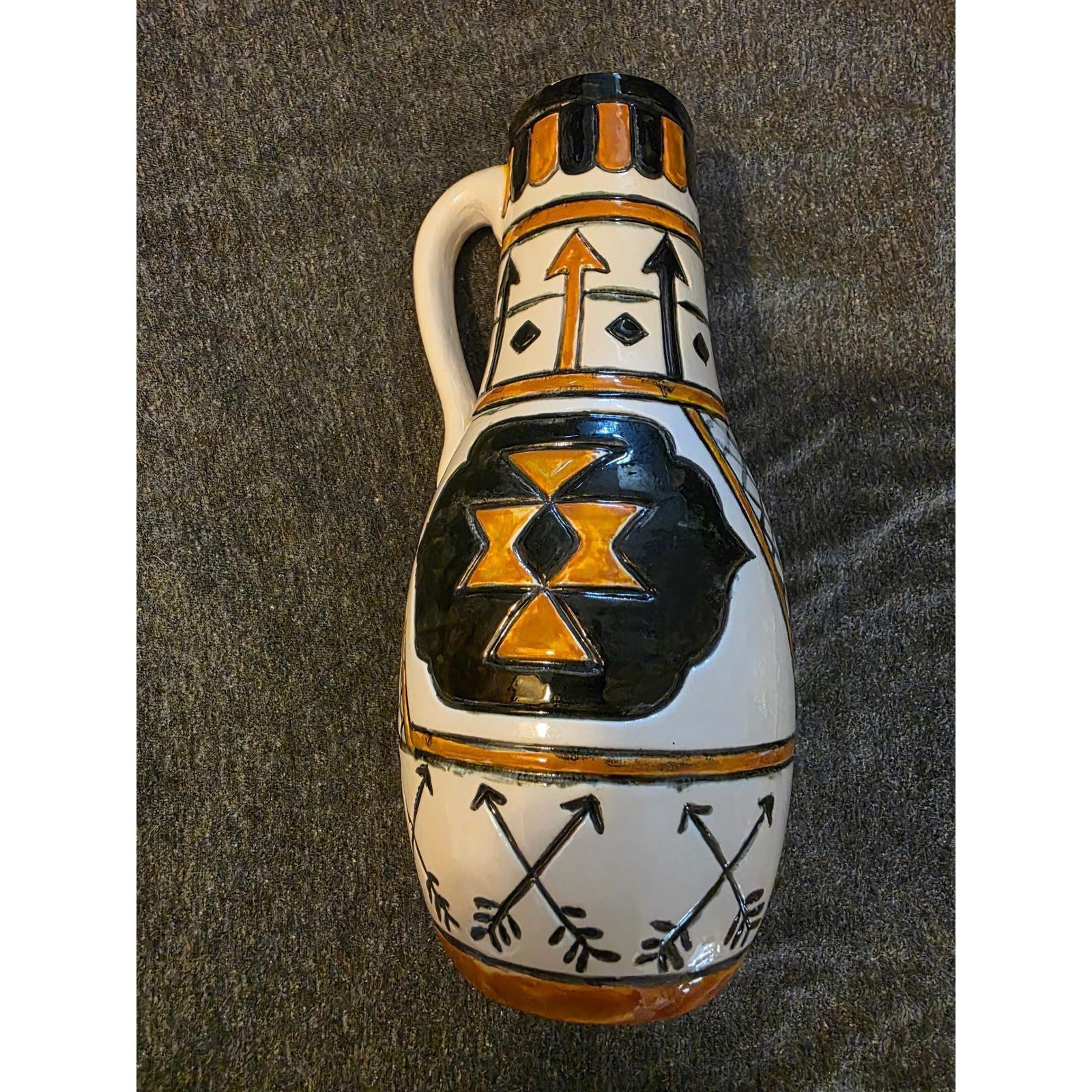 Vintage 1983 O.L. Konrad Studio Pottery Southwestern Thunderbird Vase 8.5" - View 4
