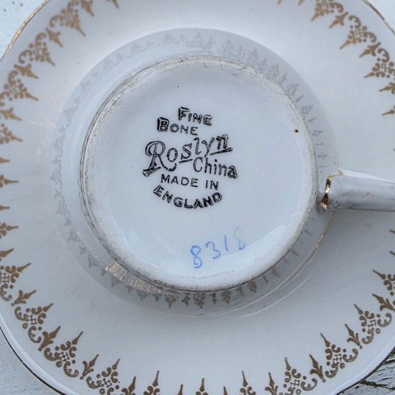 Vintage Roslyn Fine Bone China Tea Cup Saucer Set Blue Gold Gilt England - View 4