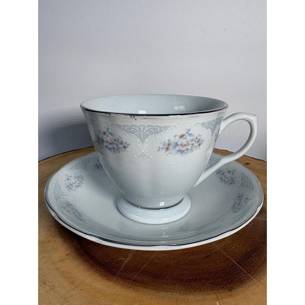 Vintage Roslyn Fine Bone China Tea Cup Saucer Set Blue Gold Gilt England - View 7
