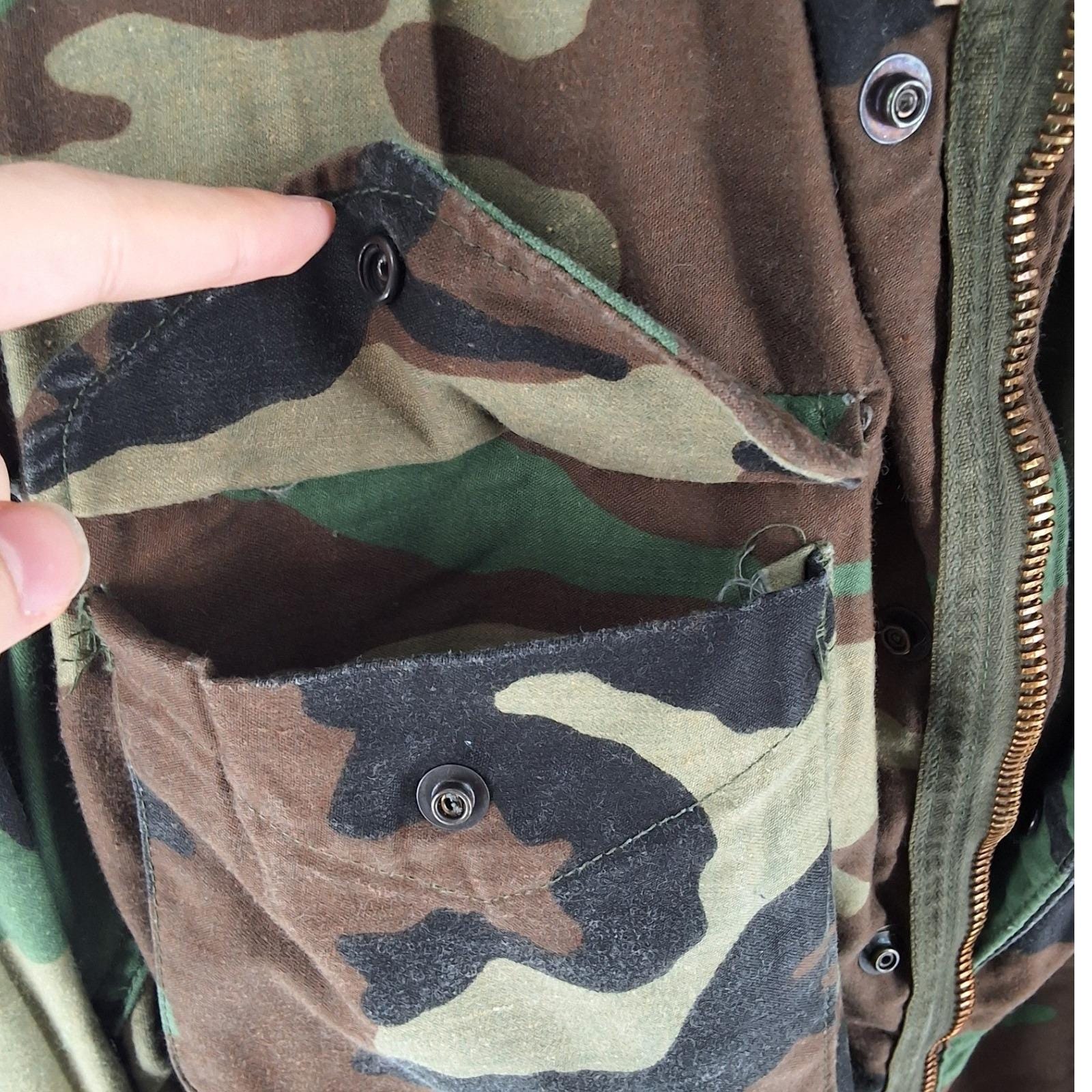 Vtg US Army M-65 Woodland Camo Field Jacket Scovill Brass Zip Medium - View 7