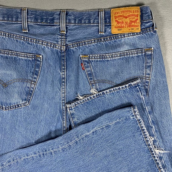 Levis 501 Original Fit Mens Jeans W42 L30 Medium Wash Blue Button Fly Straight - View 16