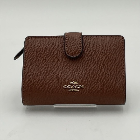 Classic Black Leather Bifold Wallet |‎ Snap Closure | Card Slots - View 26