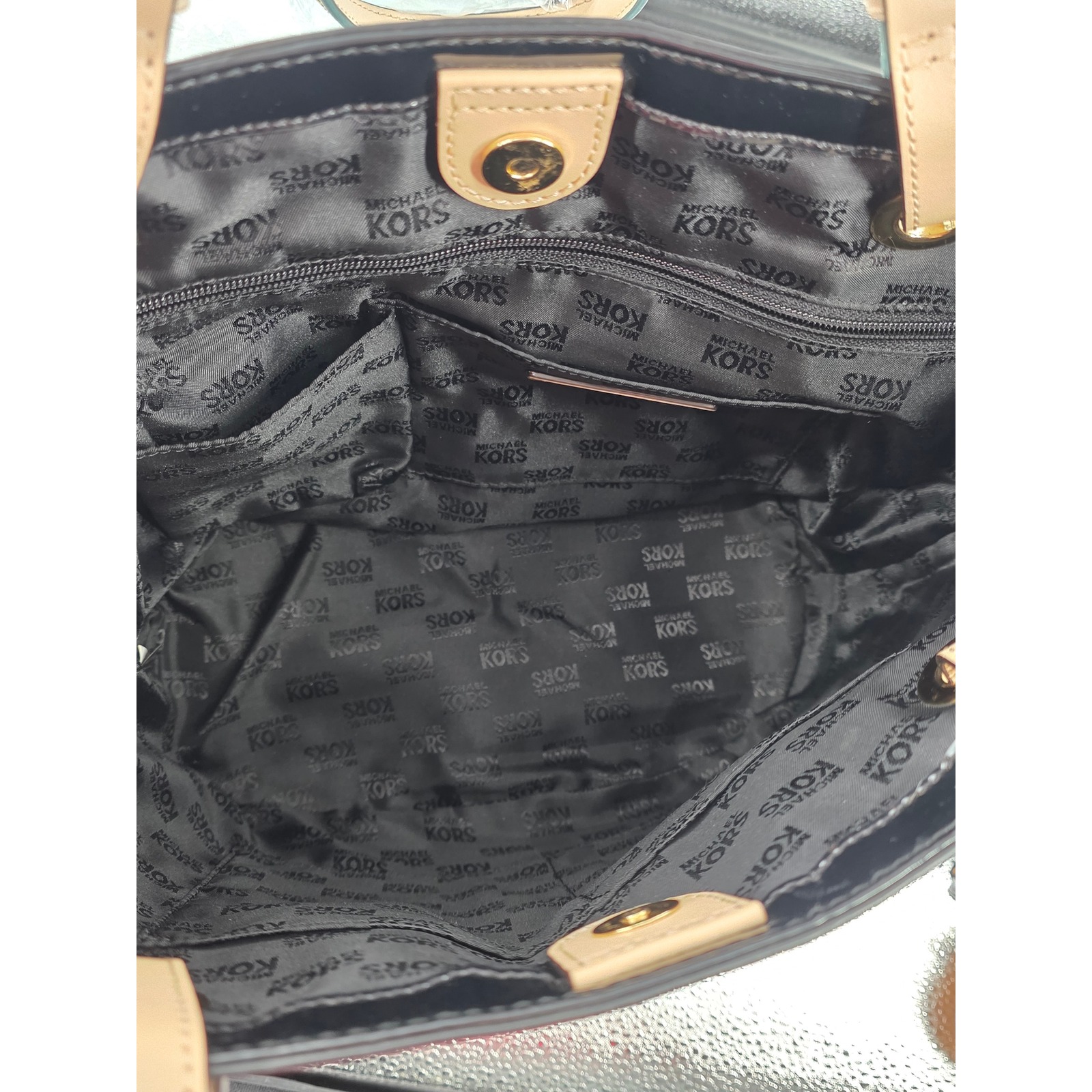 Michael Kors MK Black Patent Leather Tote Shoulder Bag Medium EUC!‎ - View 28