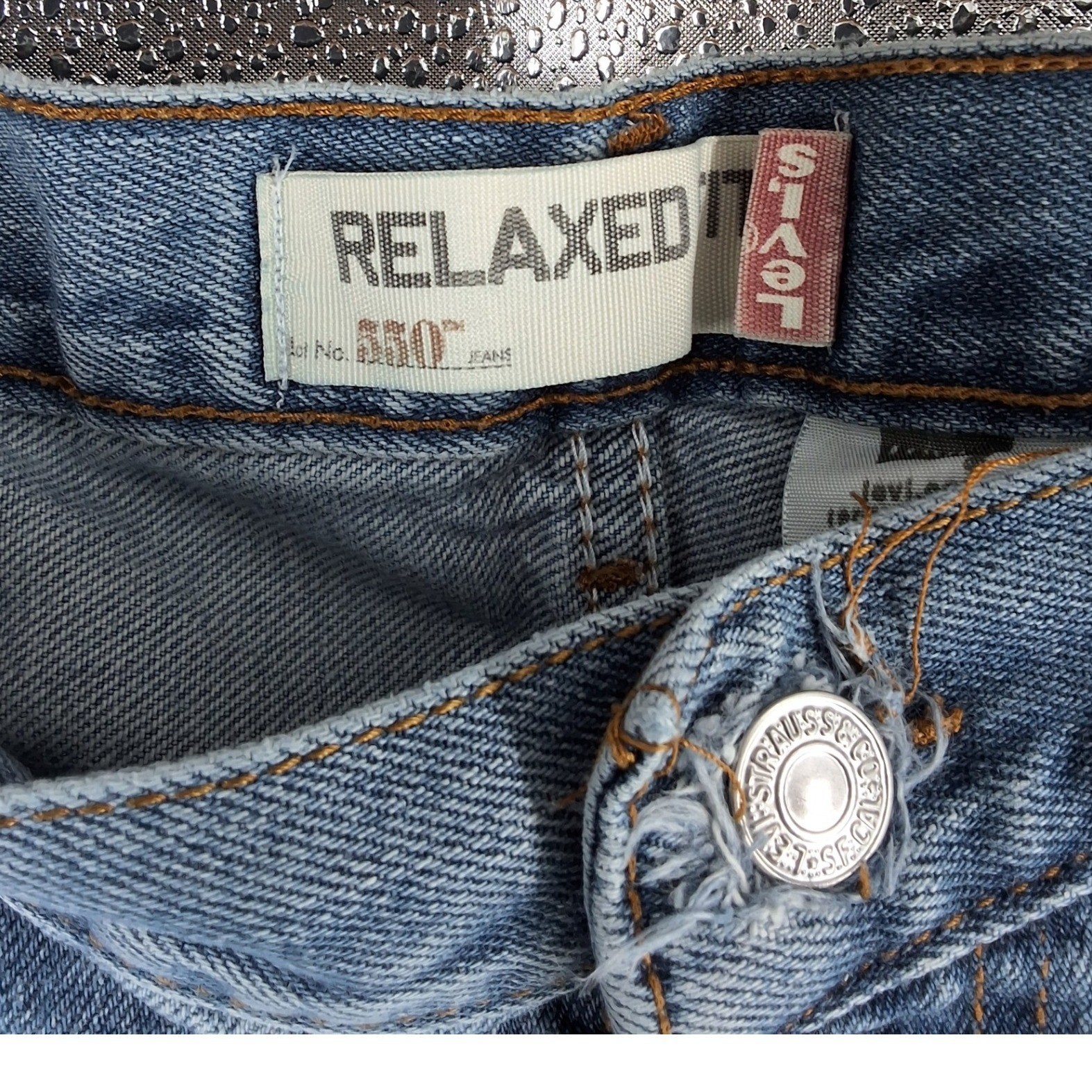 Levi's 550 Relaxed Fit Mens Blue Jeans W42 L32 Medium Wash Cotton Denim