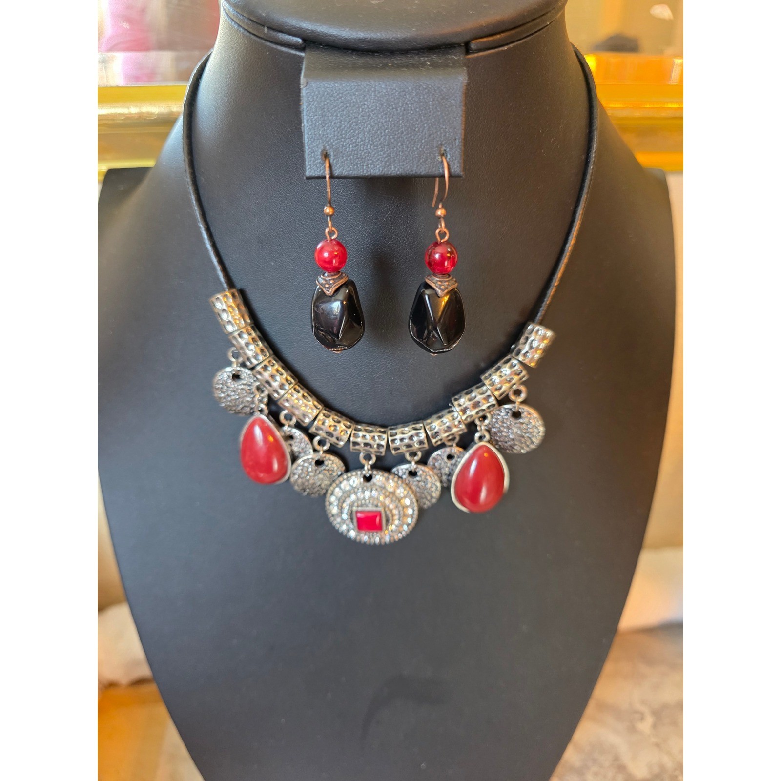 Red & Black Statement Choker Necklace & Dangle Earrings‎ Jewelry Set