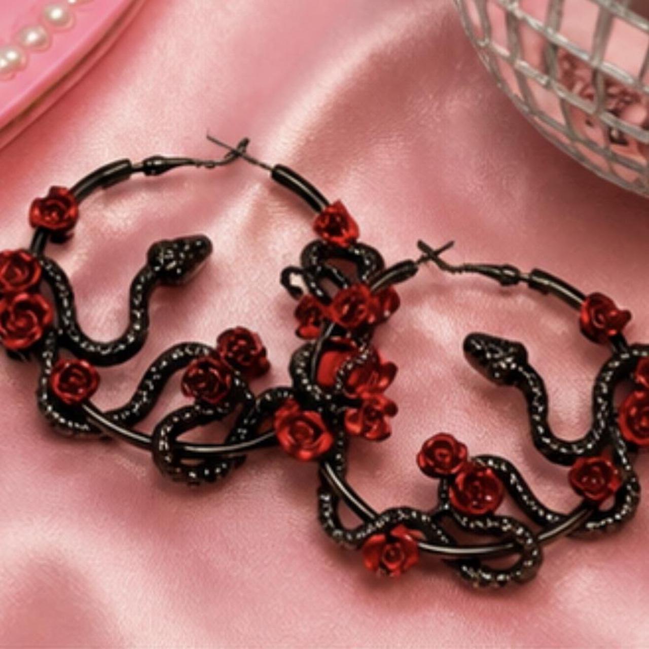 Red & Black Statement Choker Necklace & Dangle Earrings‎ Jewelry Set - View 7