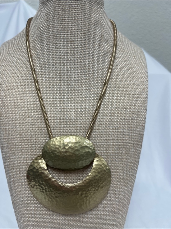 Celebrate New‎ York Gold Tone Chain Necklace 18 Inches Adjustable Length Elegant - View 13