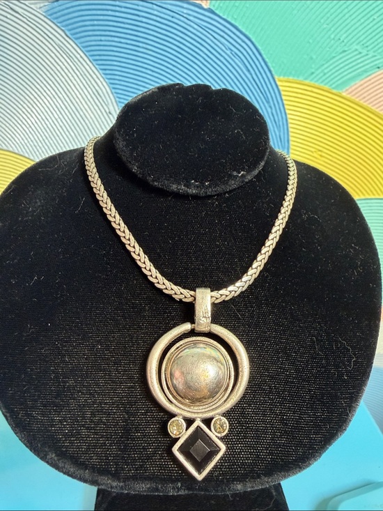 Celebrate New‎ York Gold Tone Chain Necklace 18 Inches Adjustable Length Elegant - View 16