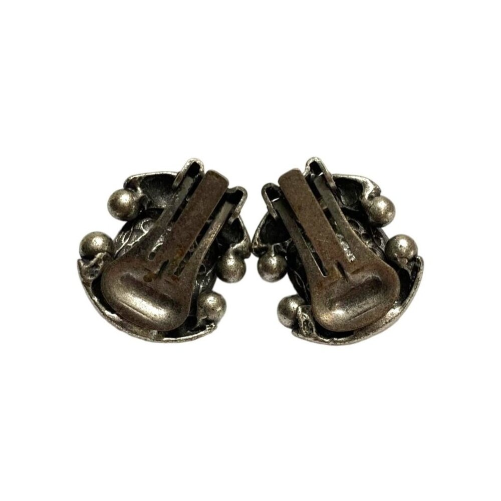 Vintage Brutalist Metal &‎ Black Cabochon Clip Earrings - View 4